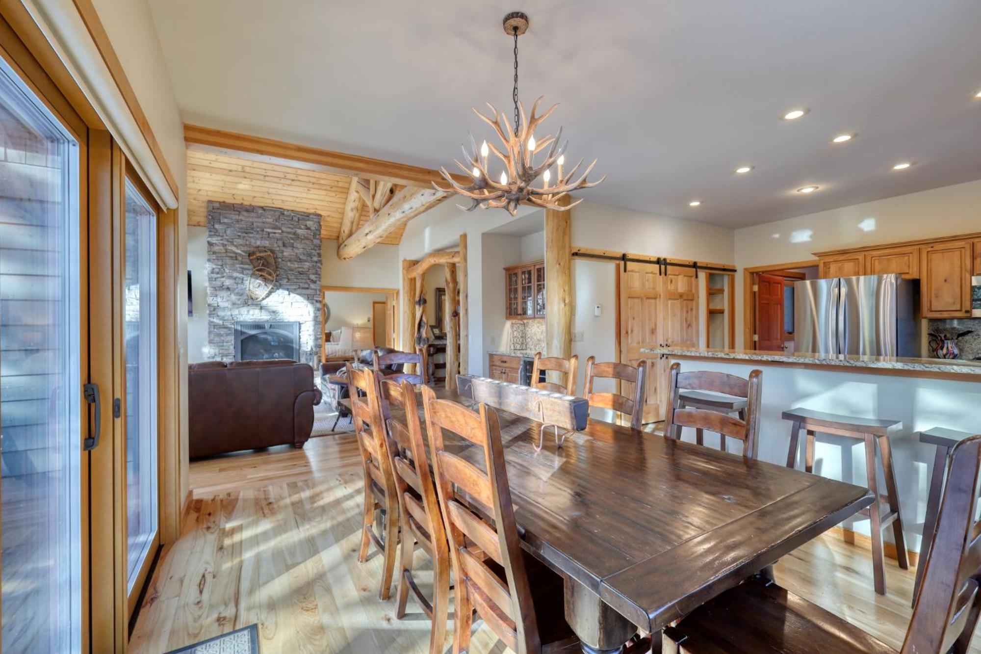 Rising Bull Lodge Big Sky Bagian luar foto