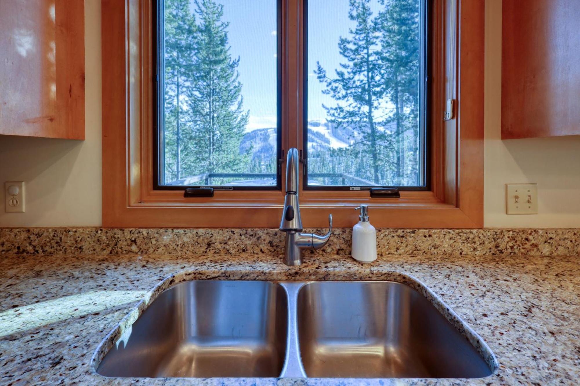 Rising Bull Lodge Big Sky Bagian luar foto