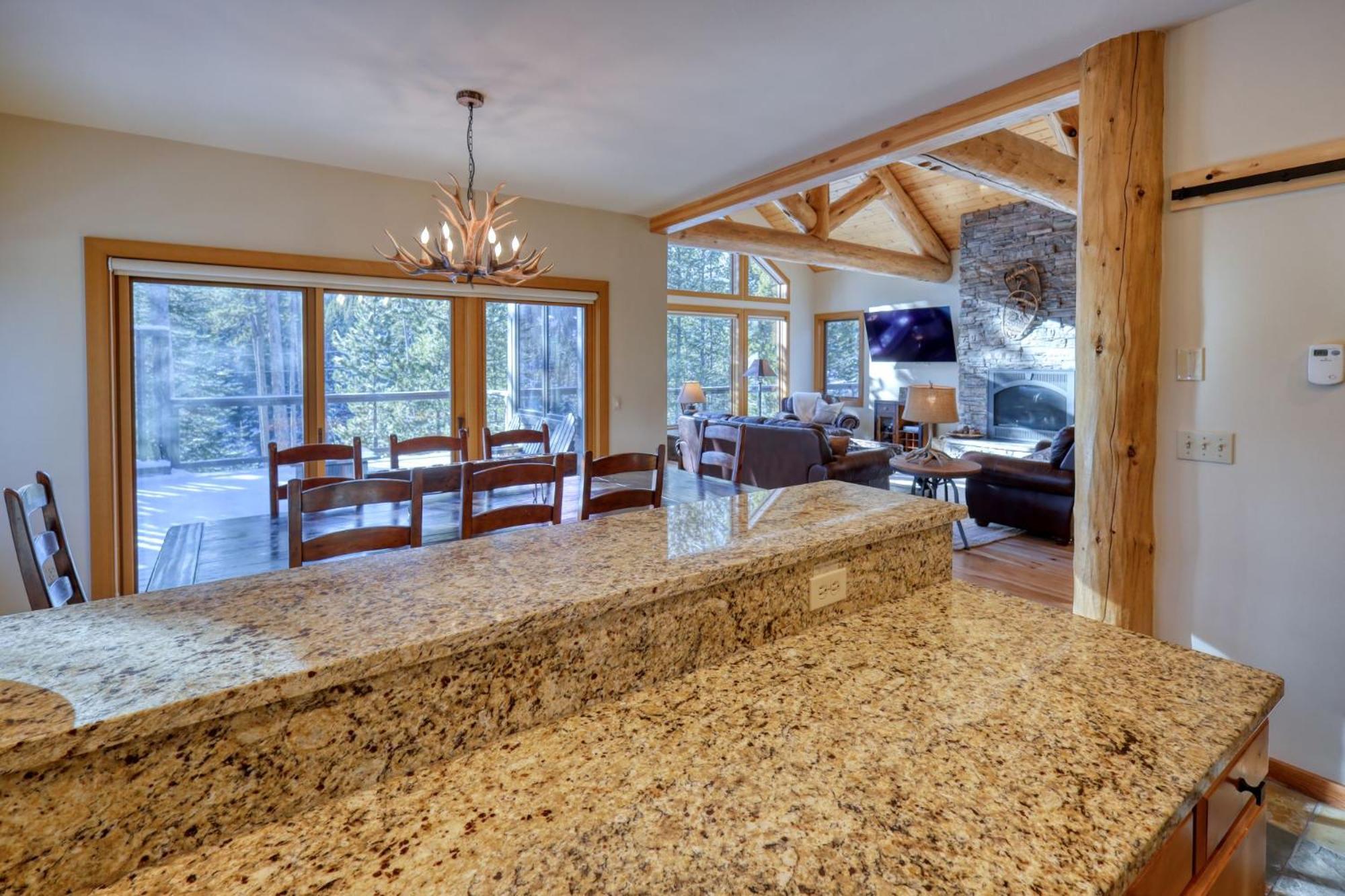 Rising Bull Lodge Big Sky Bagian luar foto